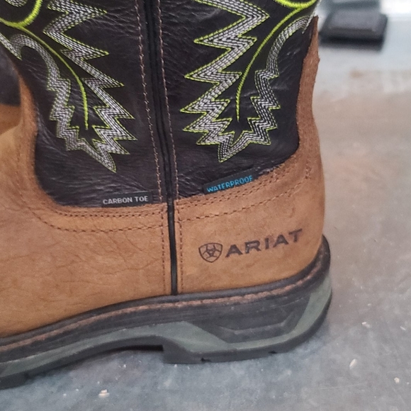 Mens Ariat Square toe Workboots Carbon Toe Waterpr - Picture 2 of 3